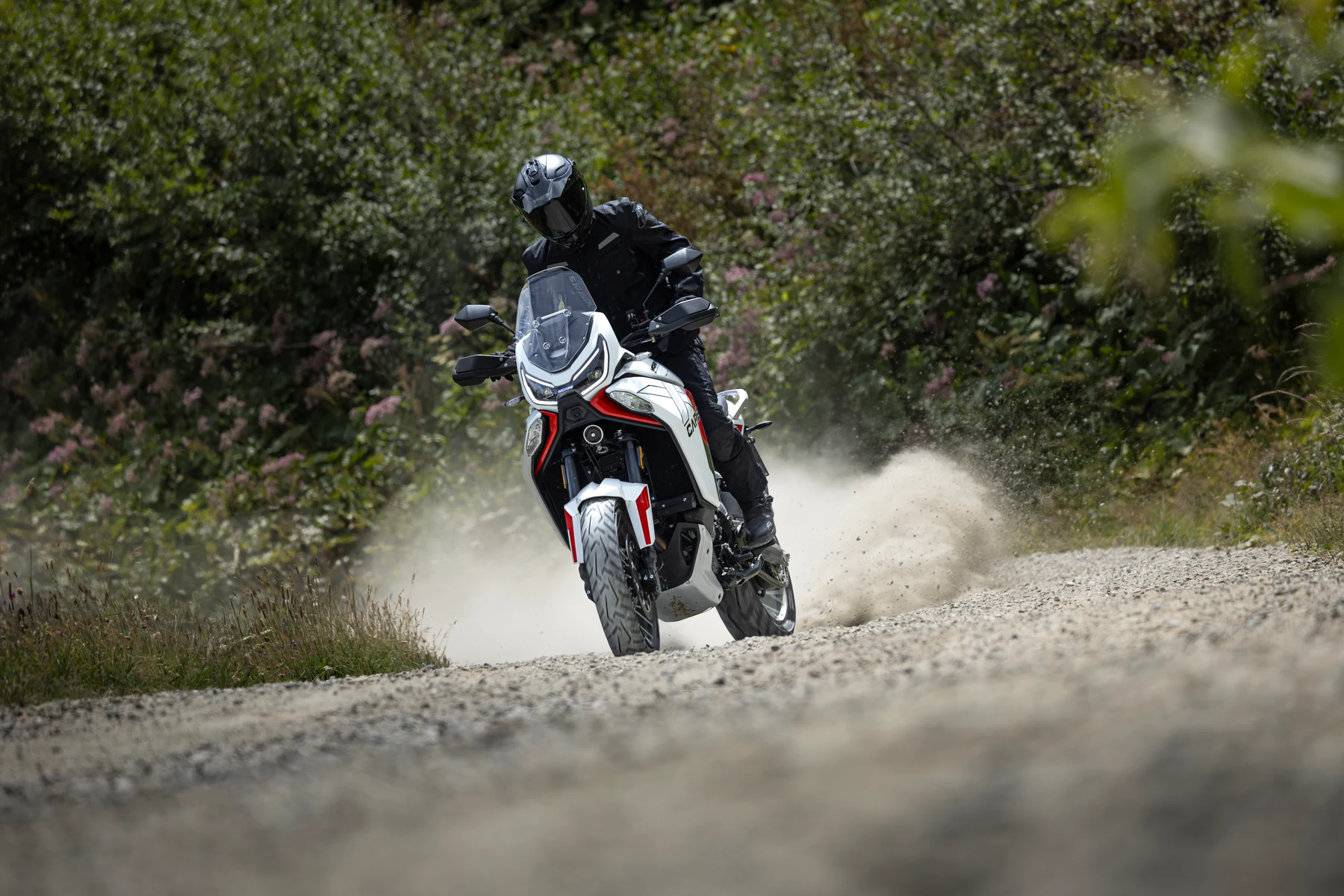 X-CAPE 1200 · 4